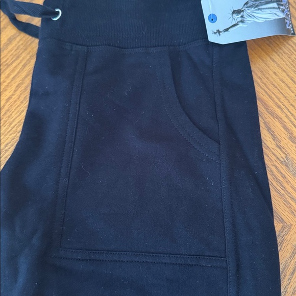 Stylish Black Drawstring Capris - Picture 9 of 9